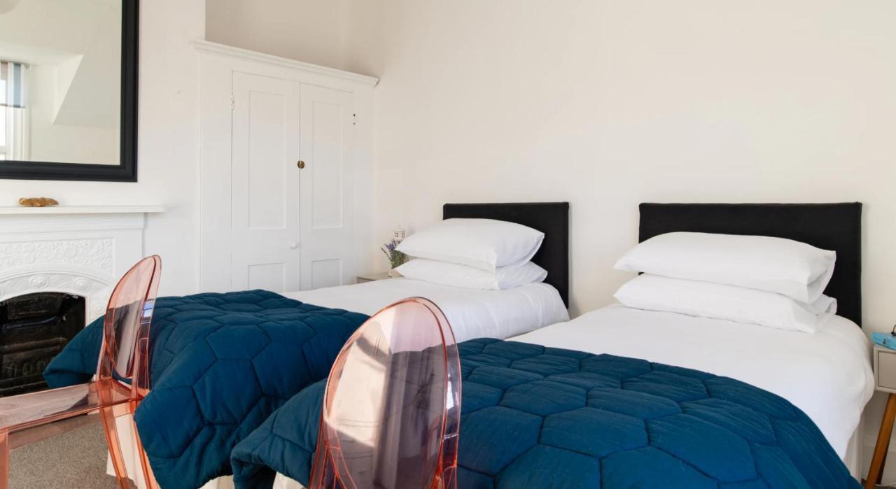 Tranquil Beachfront Beautiful 2-Bed Apartment Deal Eksteriør billede