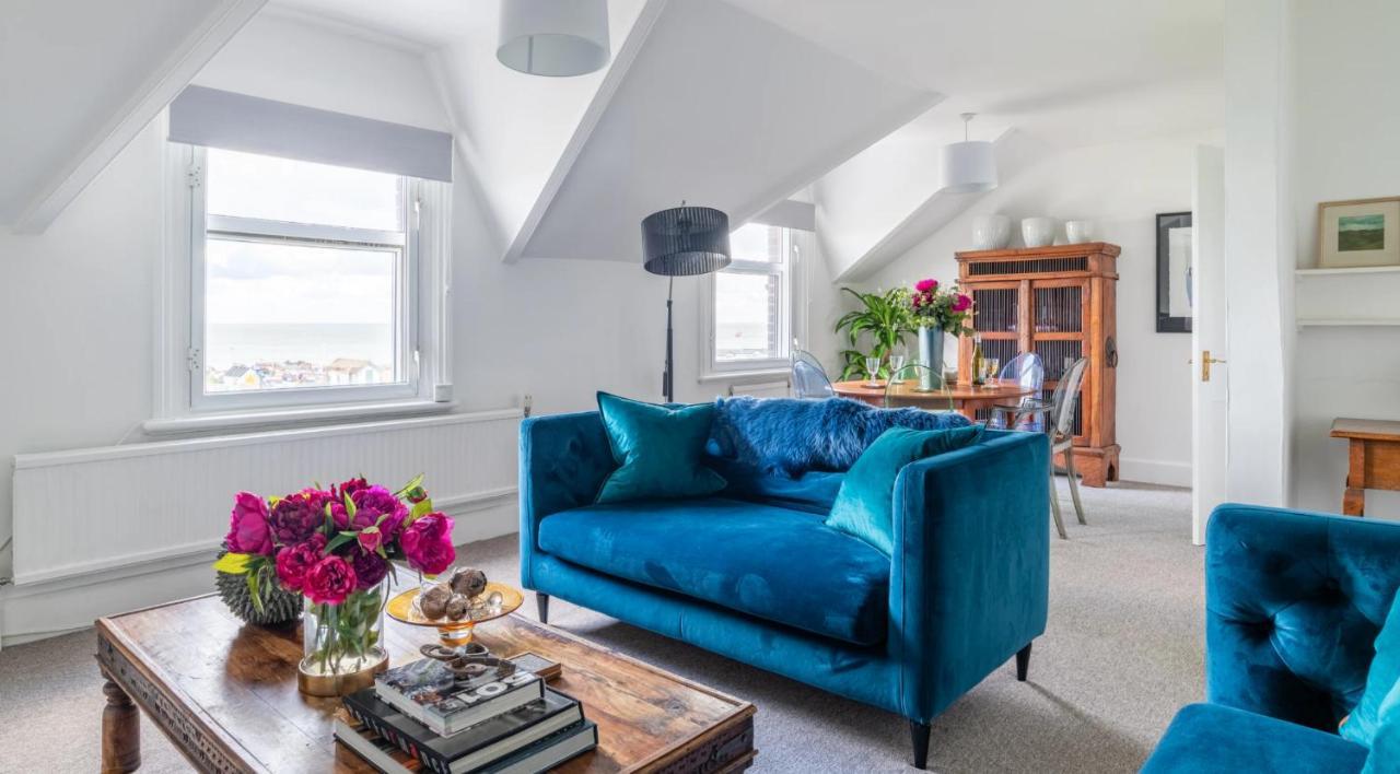 Tranquil Beachfront Beautiful 2-Bed Apartment Deal Eksteriør billede