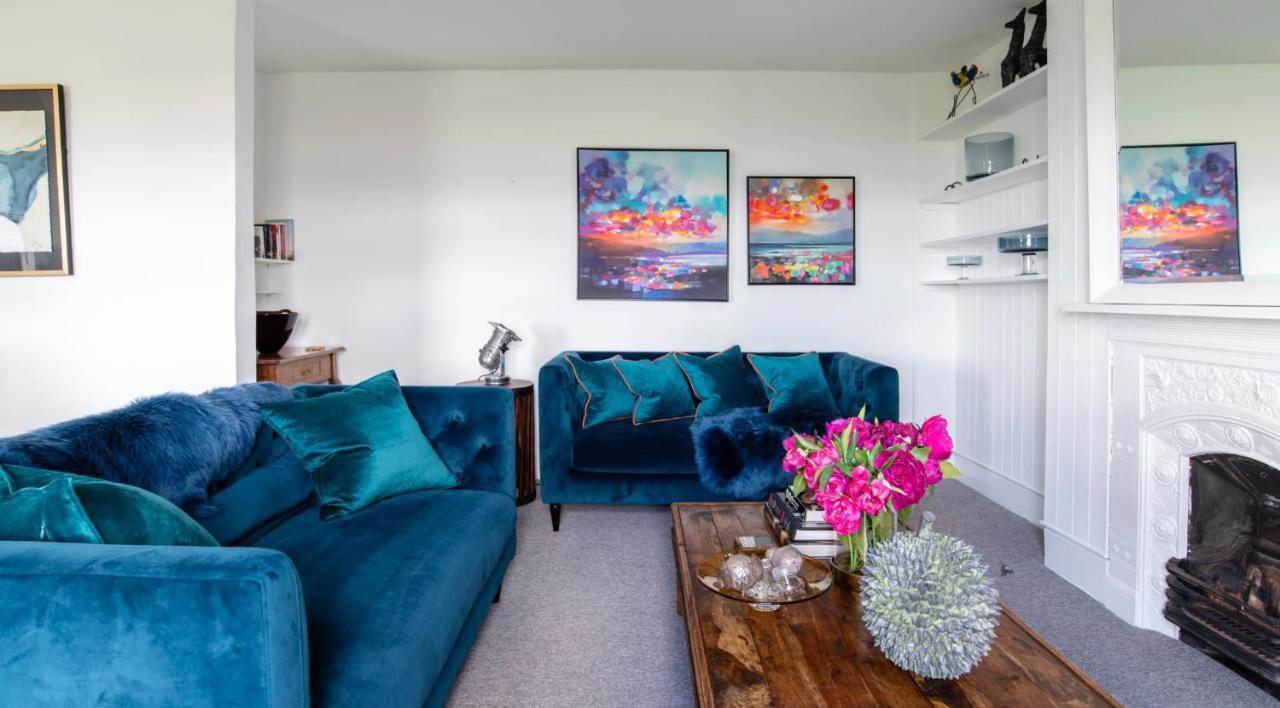Tranquil Beachfront Beautiful 2-Bed Apartment Deal Eksteriør billede